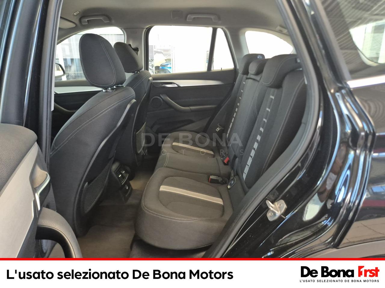 BMW X1 sdrive18i 140cv