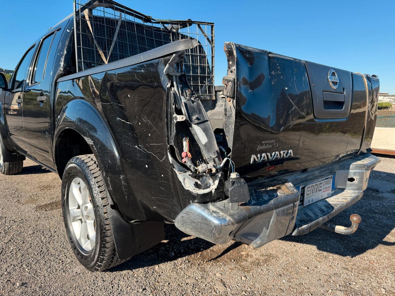 NISSAN NAVARA 4x4 ANNO 2012 2.5 DIESEL 190 CV
