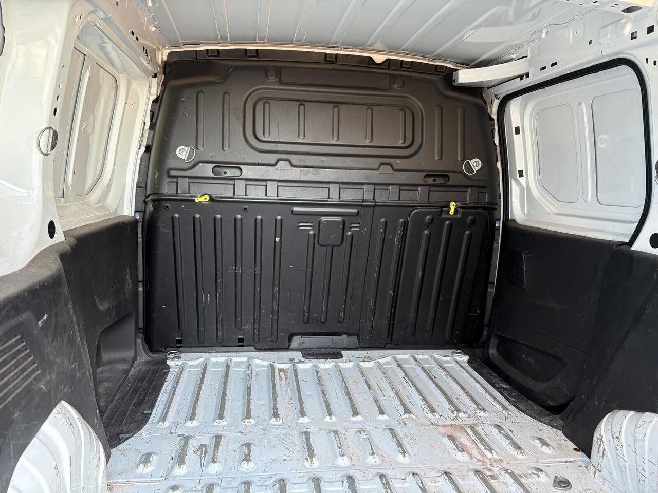 Citroen Berlingo VAN M CLUB BlueHDi 100 MT SPOTICAR