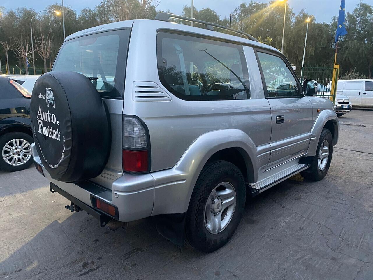 Toyota Land Cruiser 3.0 Tdi D-4D cat 3 porte KDJ90 GX