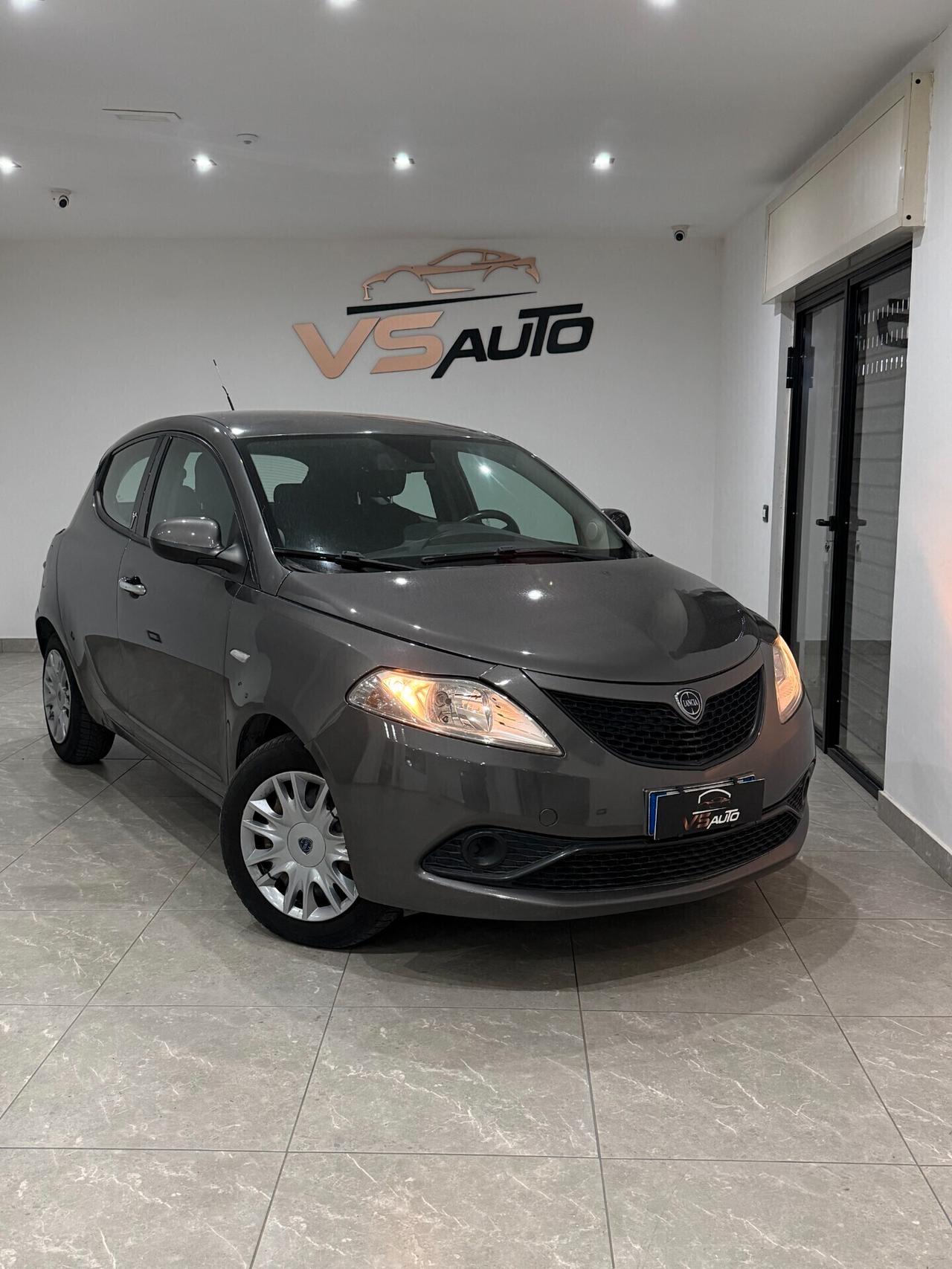Lancia Ypsilon 1.2 69 CV 5 porte Gold