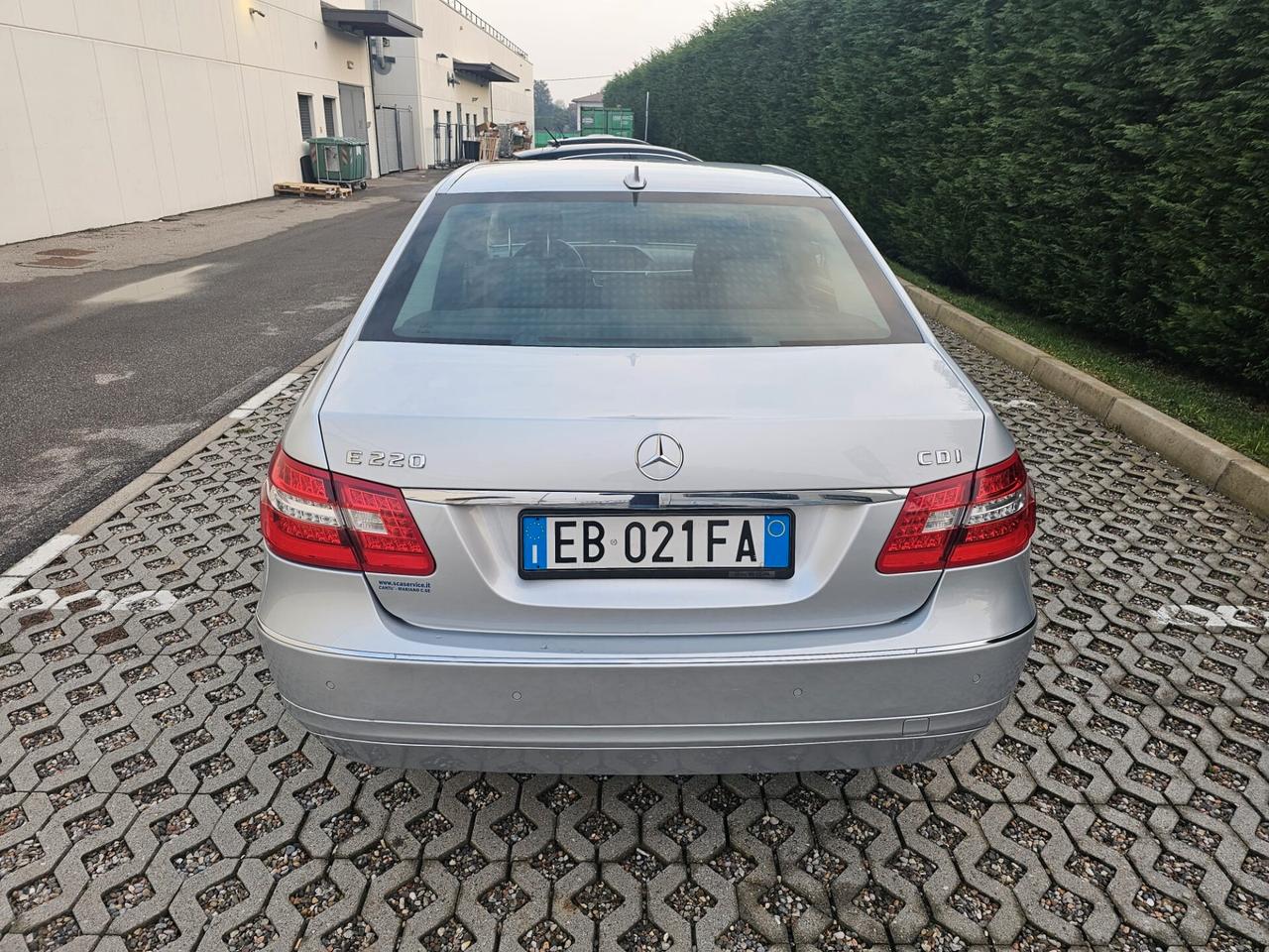 Mercedes-benz E 220 AVANTGARDE AMG