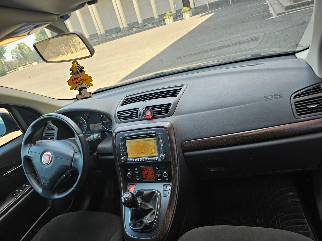 Fiat Croma 1.9 Multijet Emotion