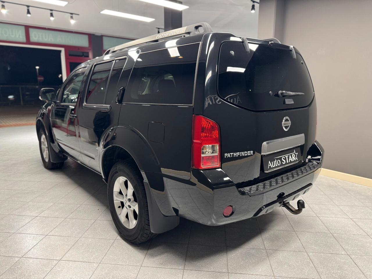 Nissan Pathfinder 2.5 dCi Sport