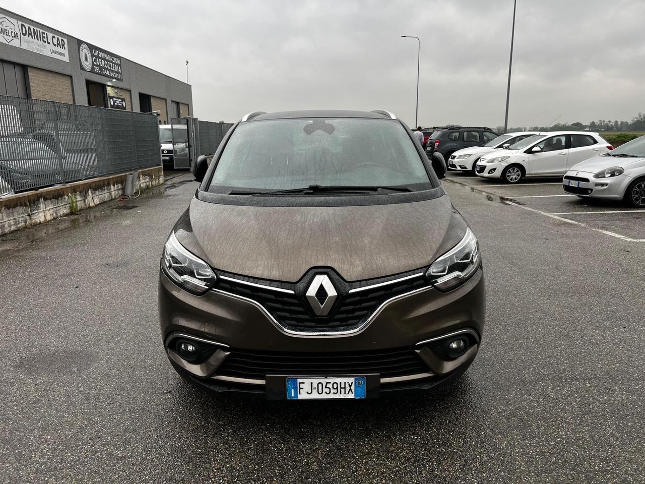 Renault Grand Scenic dCi 8V 110 CV EDC Energy Bose