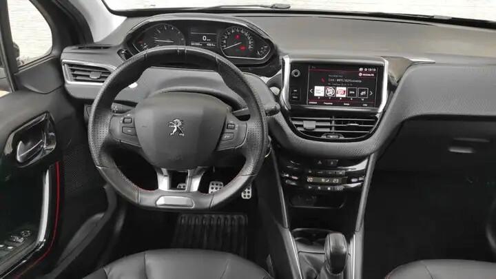 Peugeot 208 PureTech Turbo 110 S&S 5 porte GT Line