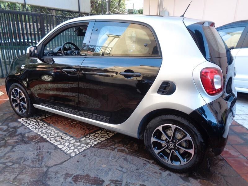 Smart ForFour 70 1.0 Passion