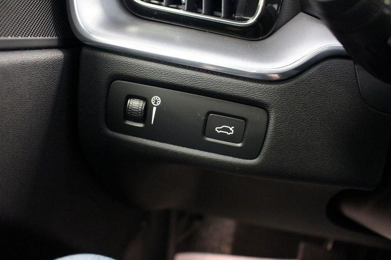 Volvo XC60 B4 (d) Geartronic Momentum Pro