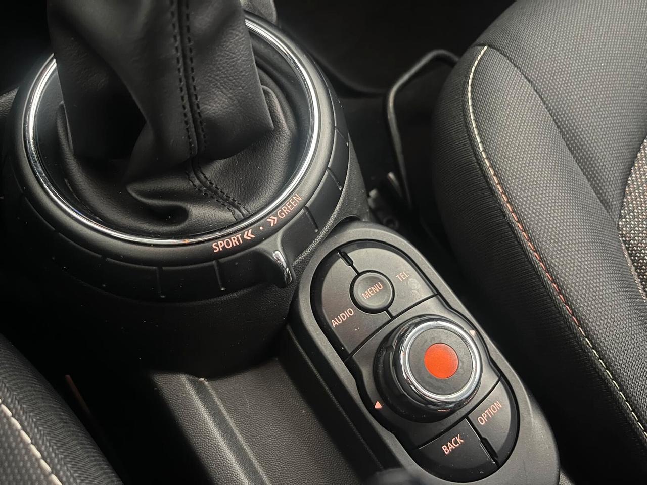 Mini 1.5 Cooper D 116cv Hype FULL BLACK