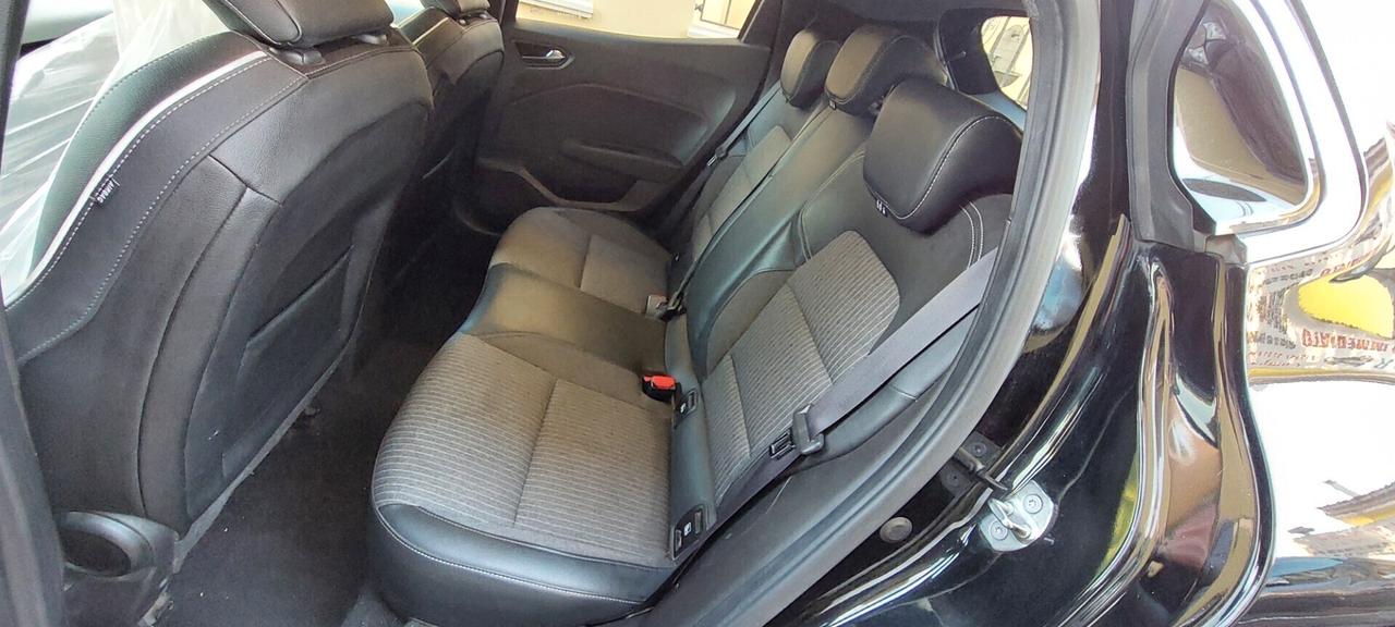 CLIO TCE MOD.TECHNO 1,0 BENZINA 90 CV NAVIGATORE TELEFONO RETROCAMERA STRAFULL OPTIONAL