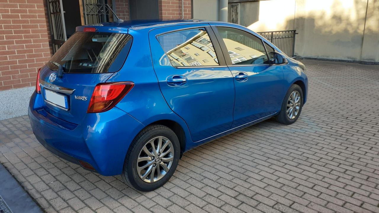 Toyota Yaris 1.0 benzina 5 porte ideale neopatentati