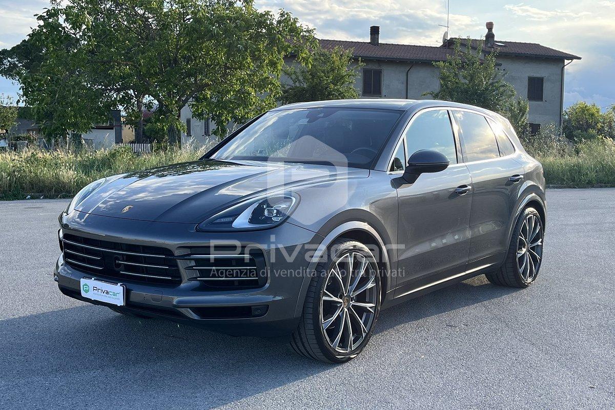 PORSCHE Cayenne 3.0 V6