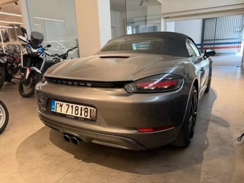 Porsche 718 Spyder Boxster 2.0