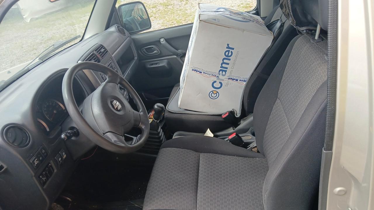 Suzuki Jimny 1.3i 16V cat 4WD JLX Più