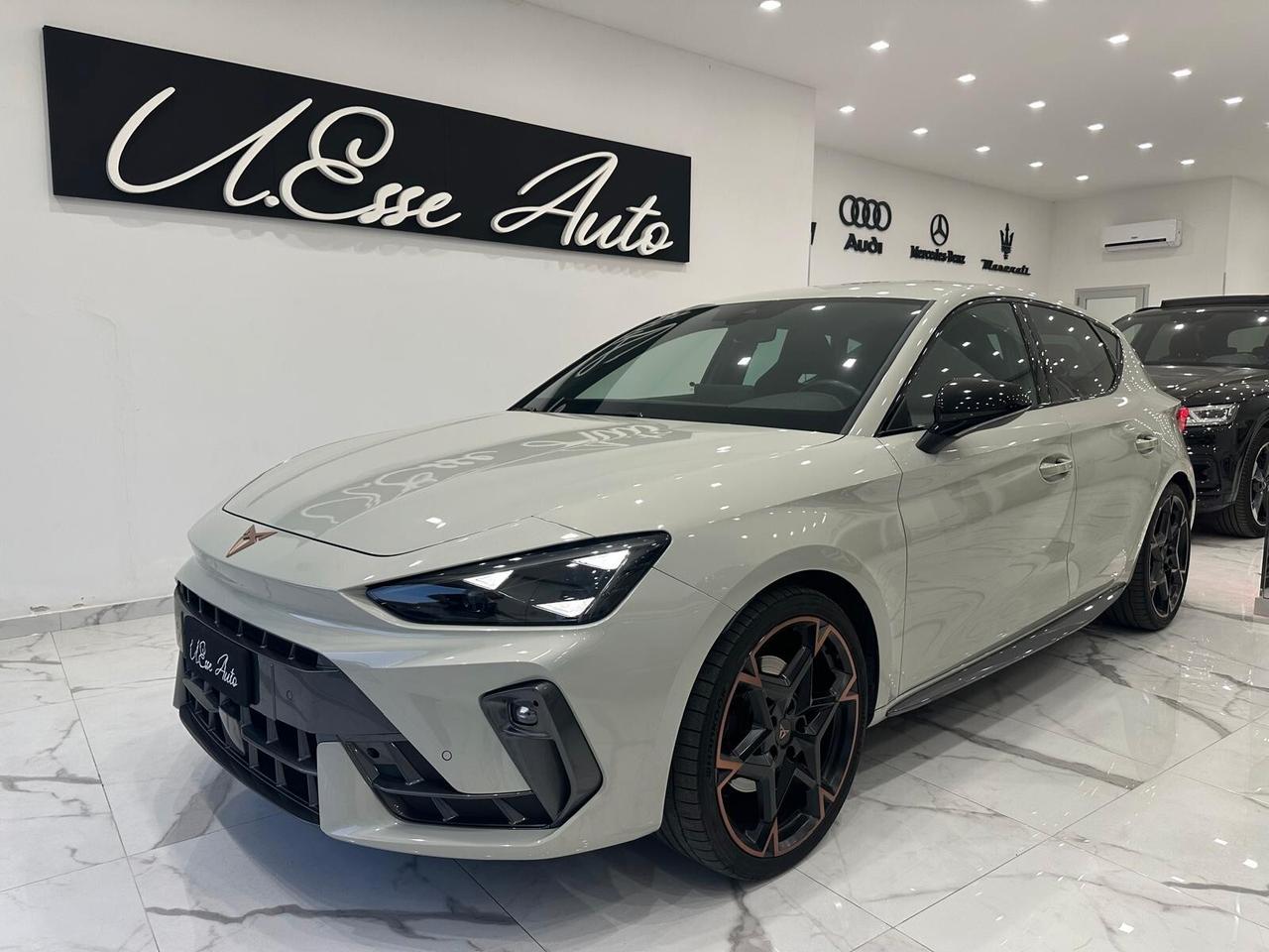 Cupra Leon 1.5 Hybrid 150 CV DSG