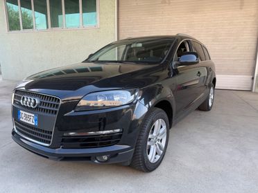 Audi Q7 3.0 V6 TDI 233CV quattro tiptronic