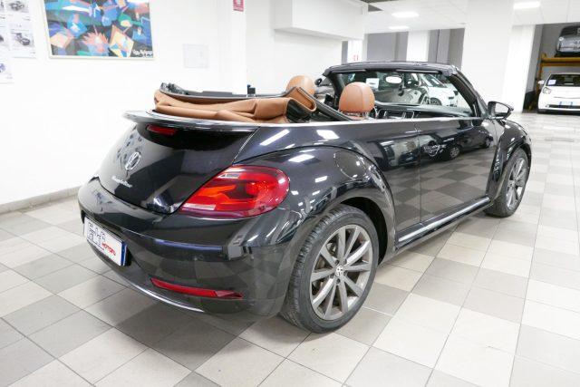 VOLKSWAGEN Maggiolino Cabrio 2.0 TDI DSG Design BlueMotion Technology
