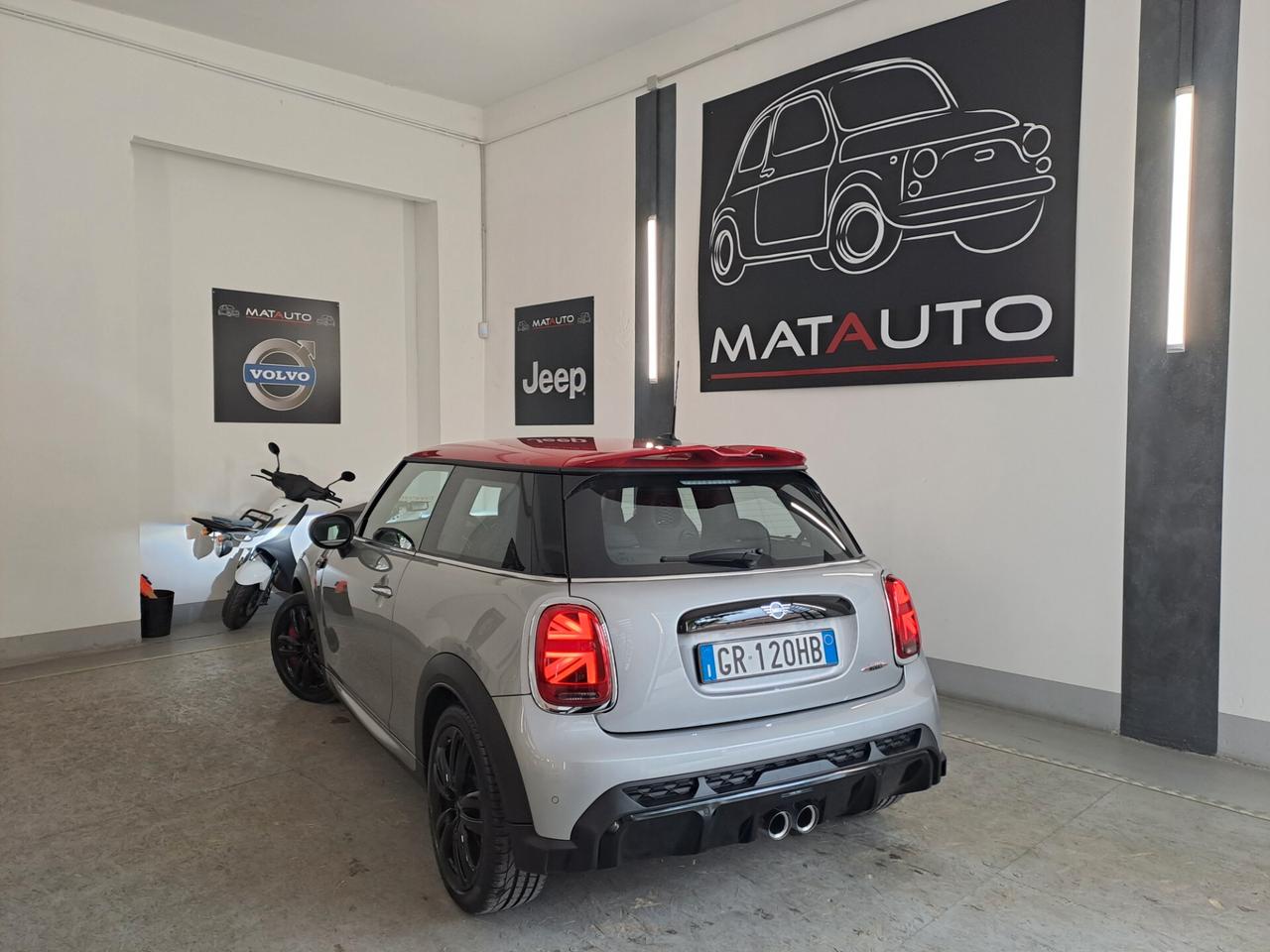 Mini John Cooper Works Coupe JOHN COOPER WORKS