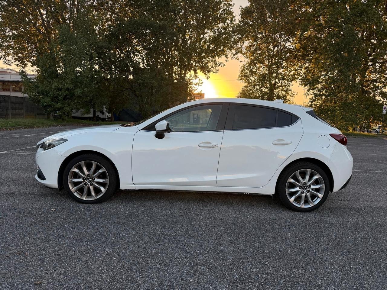 Mazda 3 Mazda3 2.2 Skyactiv-D Exceed