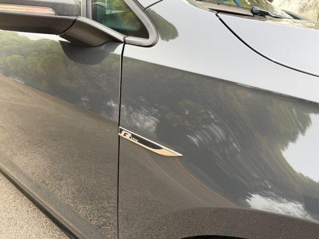 VOLKSWAGEN Golf 1.5 TSI 150CV DSG R-LINE UNIPROPRIETARIO