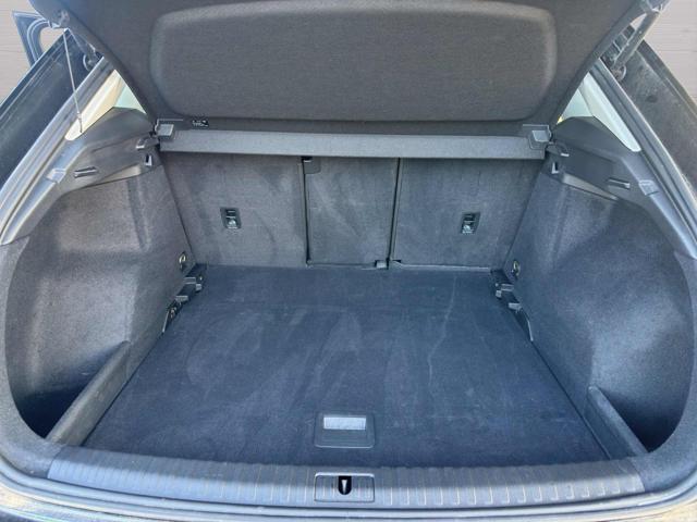 AUDI Q3 40 TDI quattro S tronic Business