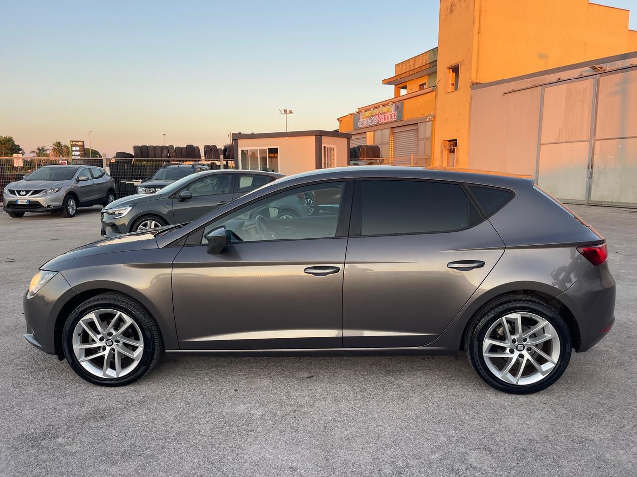 SEAT LEON 1.6 TDI 105CV BERLINA FULL NAVI MY15