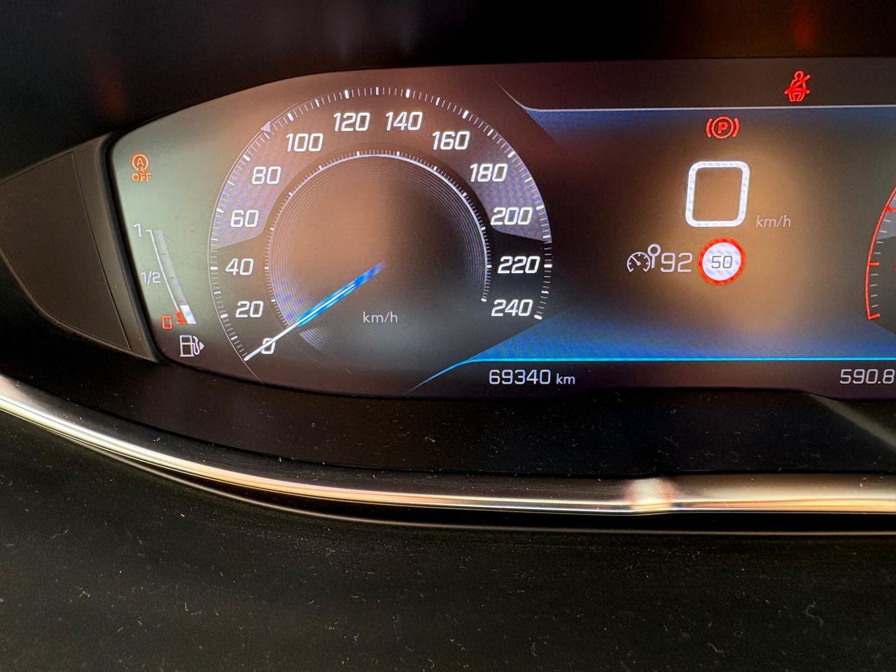 Peugeot 3008 Allure Pack 1.5 Blue HDi 130 #11831