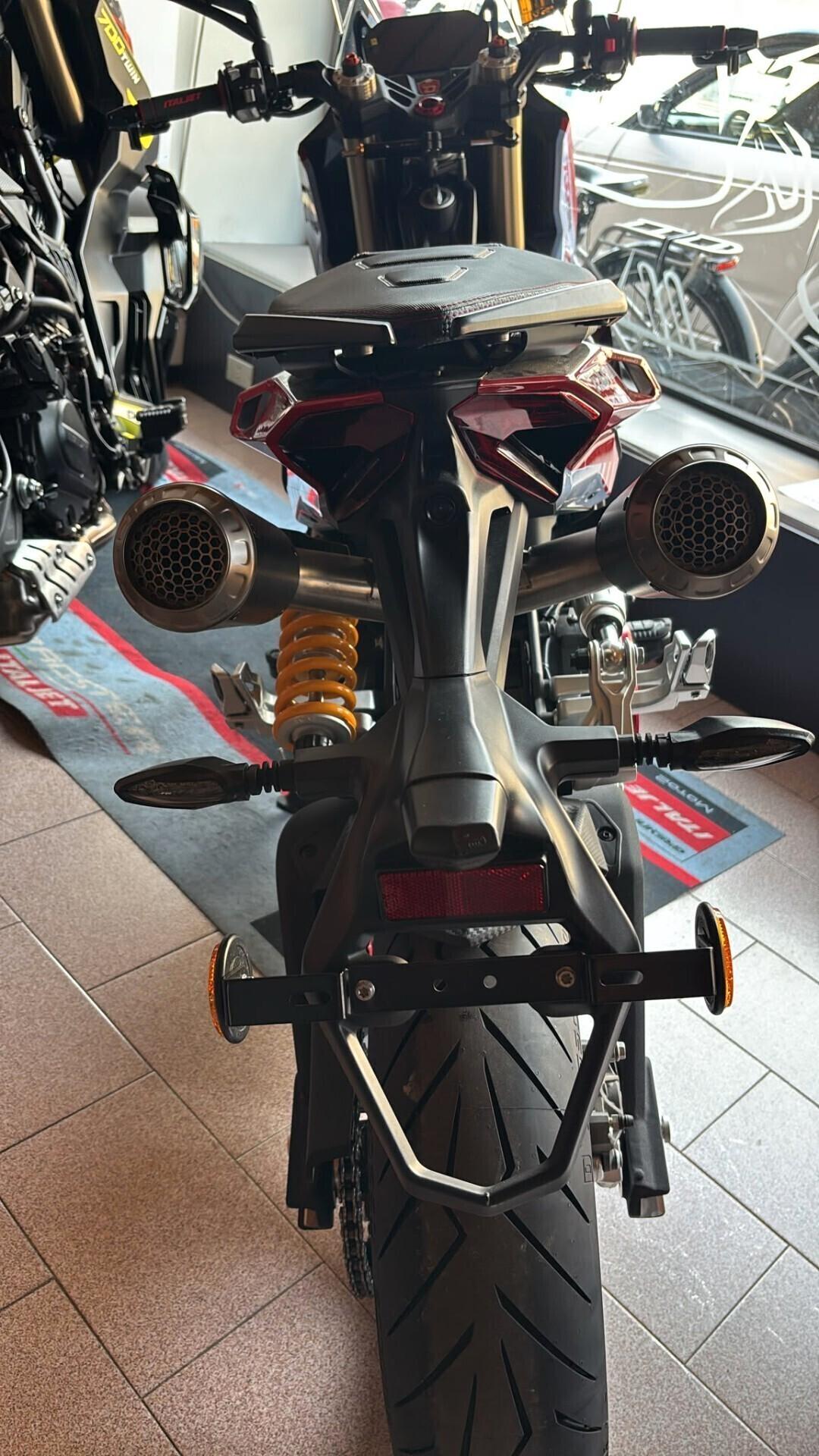 Italjet Dragster 700 Limited Edition "Gresini Racing"