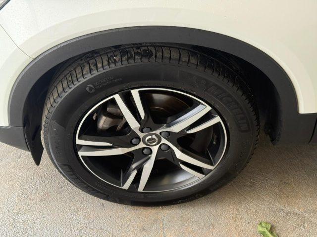 VOLVO XC40 D4 AWD Geartronic R-design