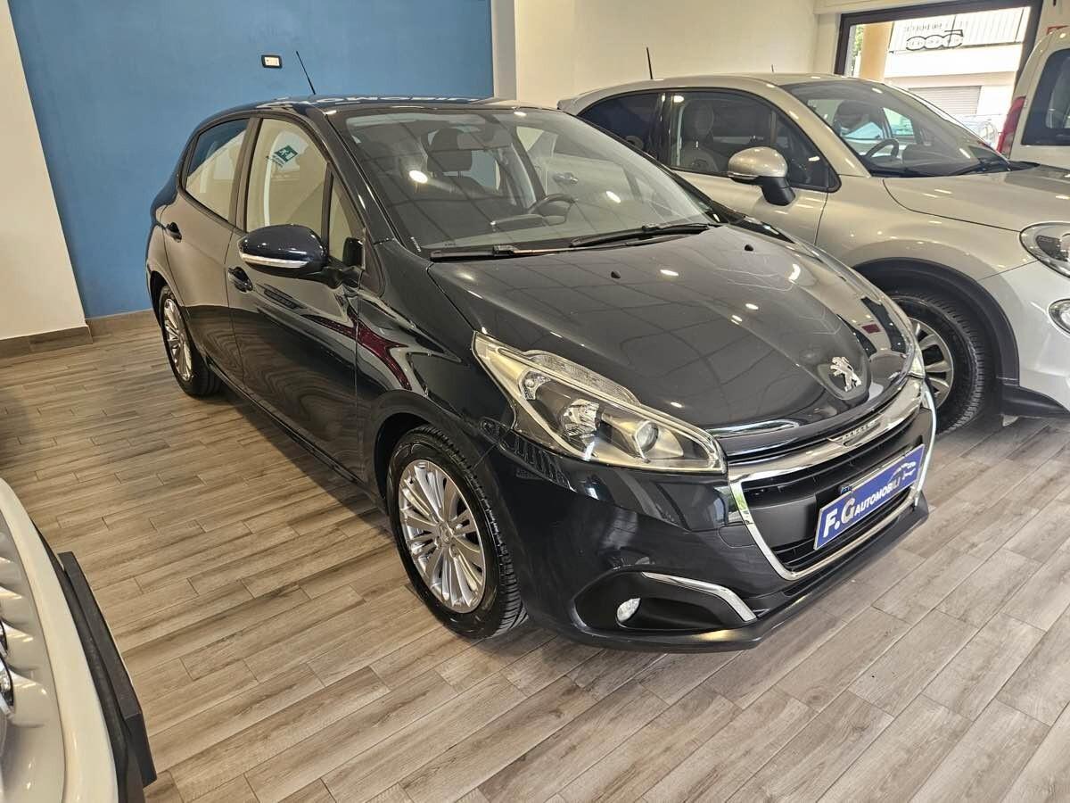 Peugeot 208 PureTech 82 5 porte Allure