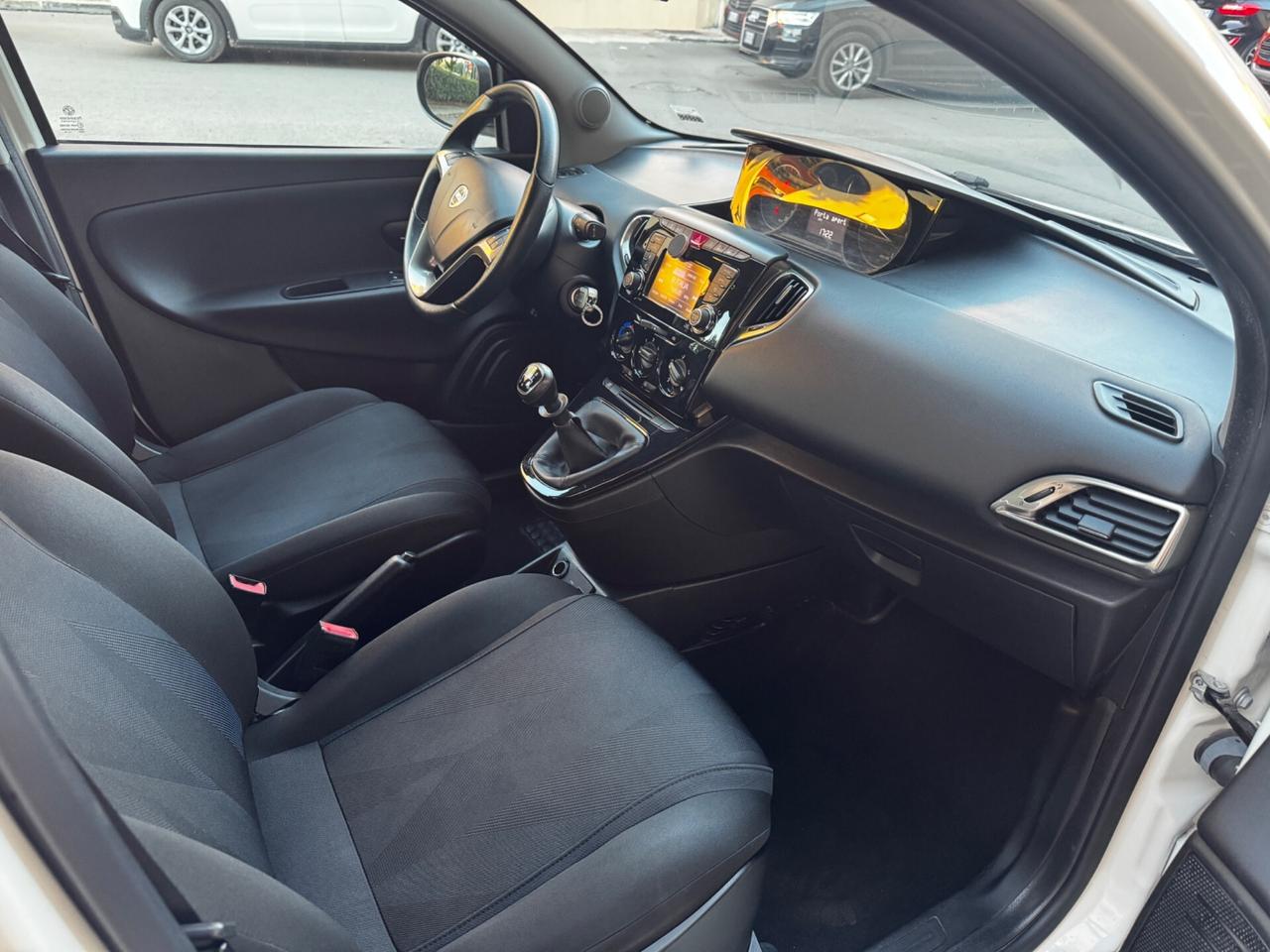 Lancia Ypsilon 1.2 69 CV Gold NEOPATENTATI