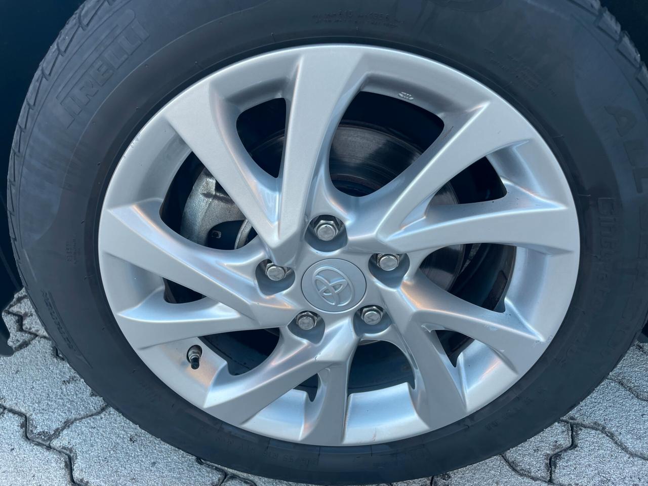 Toyota Auris Touring Sports 1.8 Hybrid Business