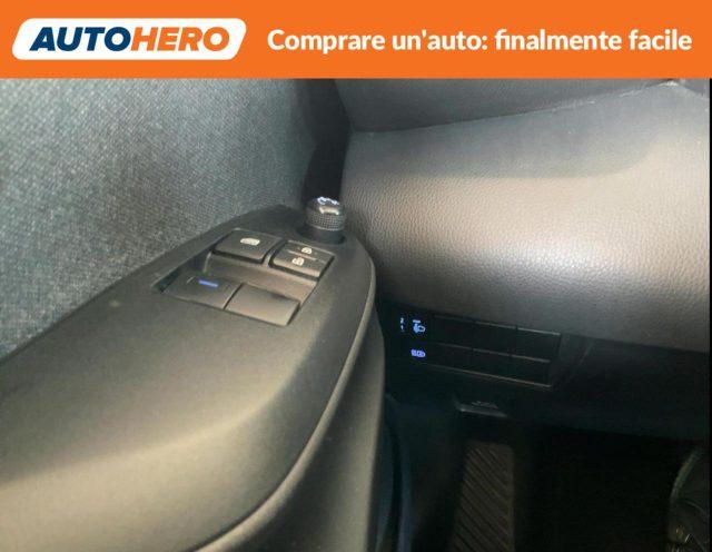 TOYOTA Yaris 1.5 Hybrid 5 porte Active
