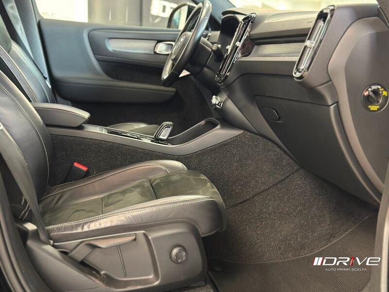 Volvo XC40 XC40 B4 AWD Geartronic R-design