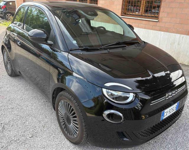 FIAT 500e Berlina 42 kWh