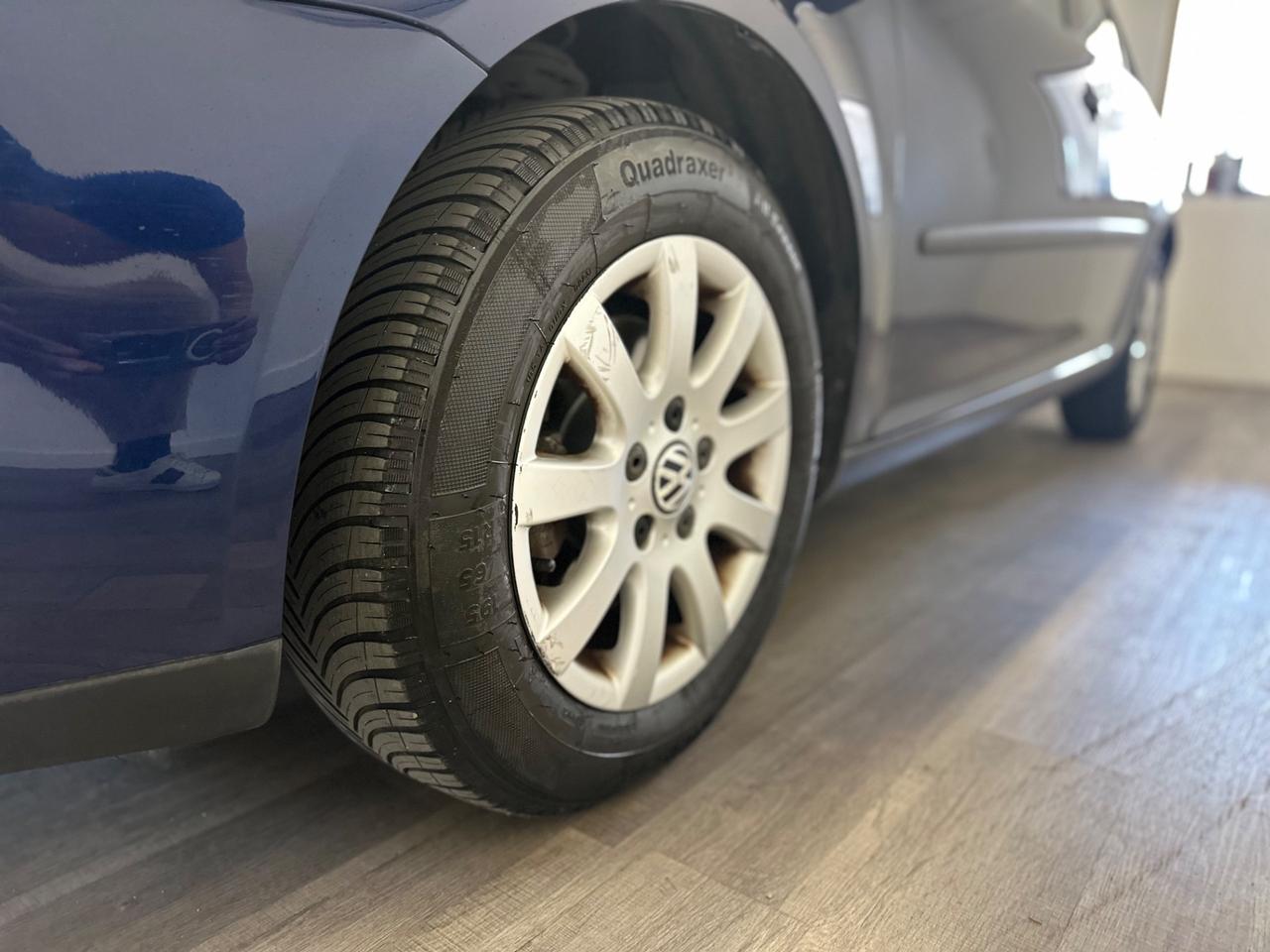 Volkswagen Golf 1.6 16V FSI 5p. Comfortline