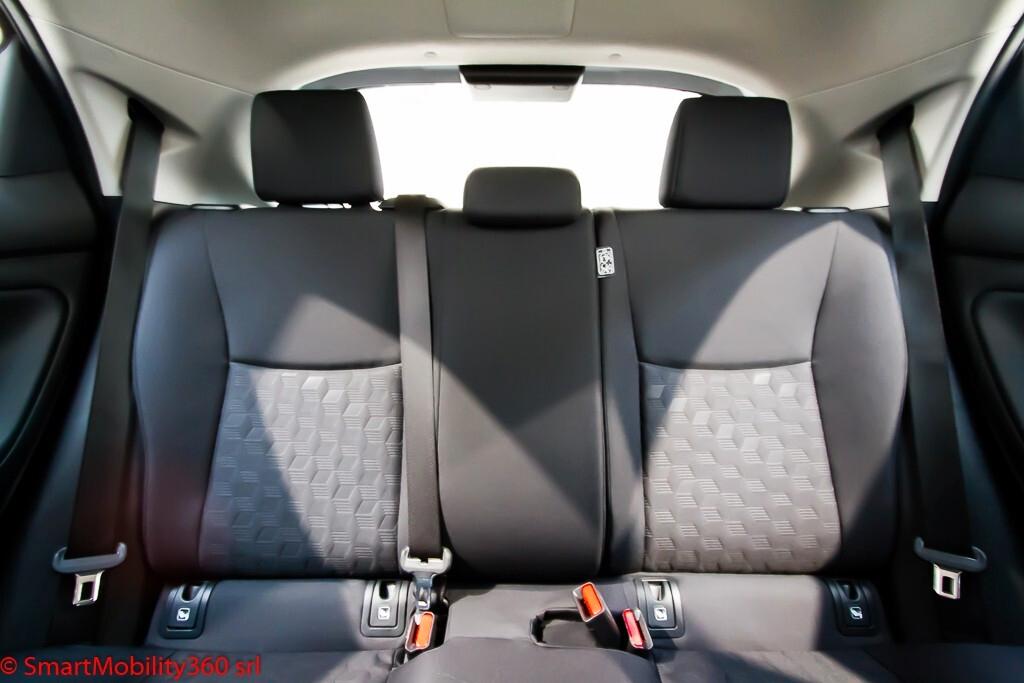 Toyota Yaris 1.5 Hybrid Active E-CVT Business Pack - Ok neopatentati!!!