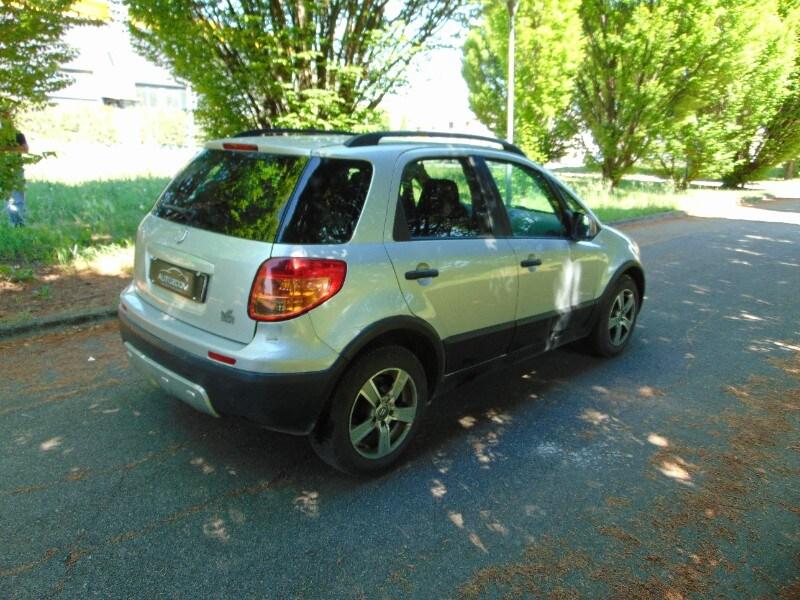 FIAT Sedici 1.6 16V 4x4 Dynamic