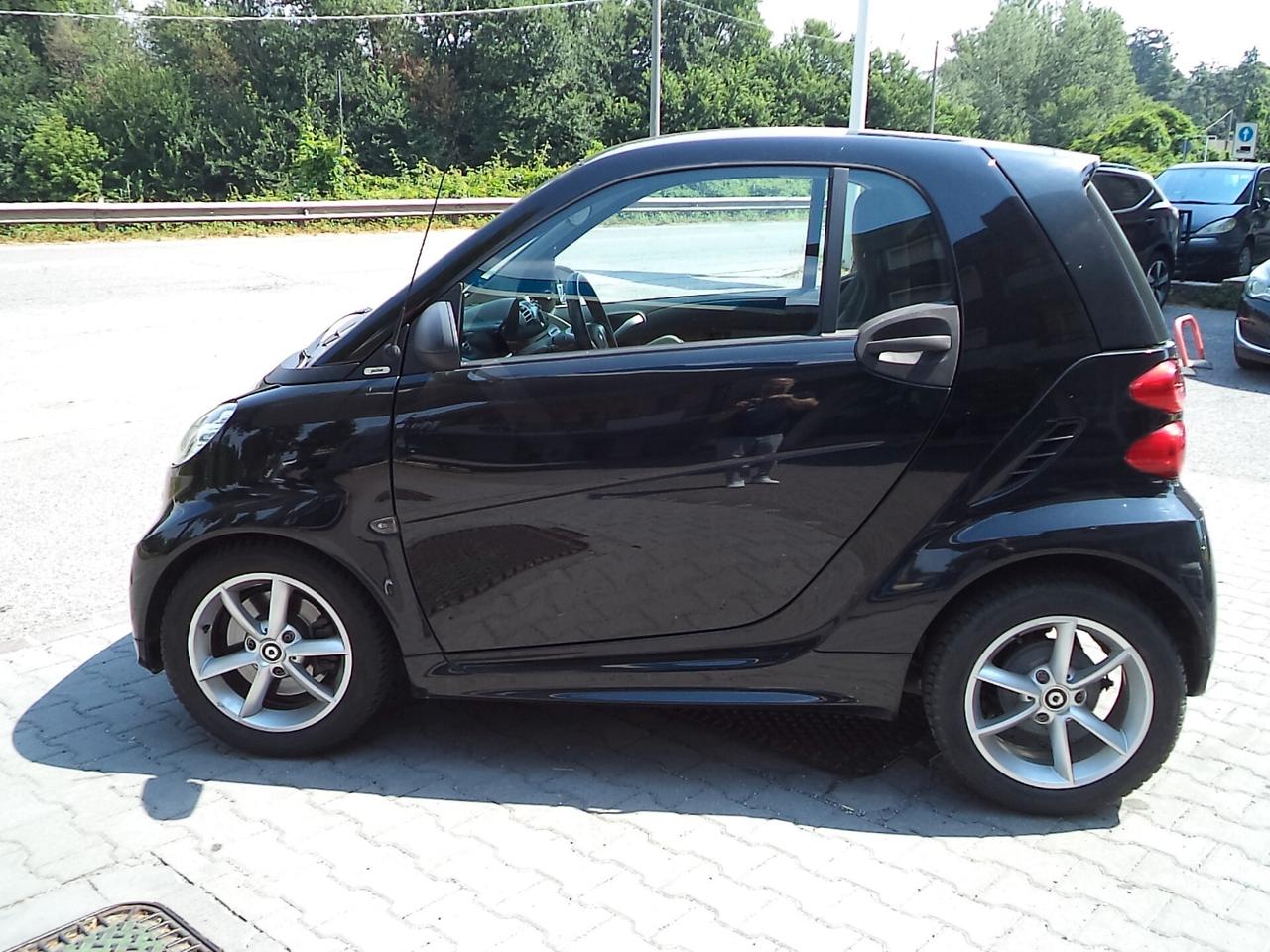 Smart ForTwo 1000 52 kW MHD coupé pulse