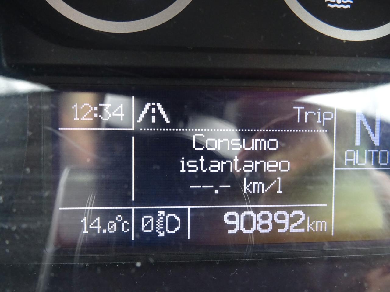 Lancia Ypsilon 0.9 TwinAir 85 CV 5p Platinum C.AUTOMATICO