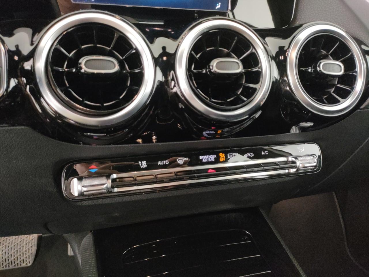 Mercedes-Benz GLA 200 d Sport auto
