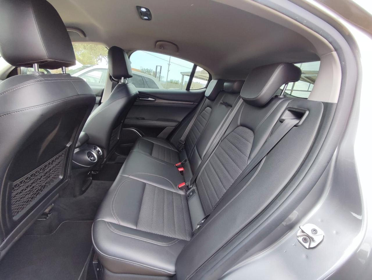 Alfa Romeo Stelvio 2.2 Turbodiesel 190 CV AT8 Q4 B-Tech