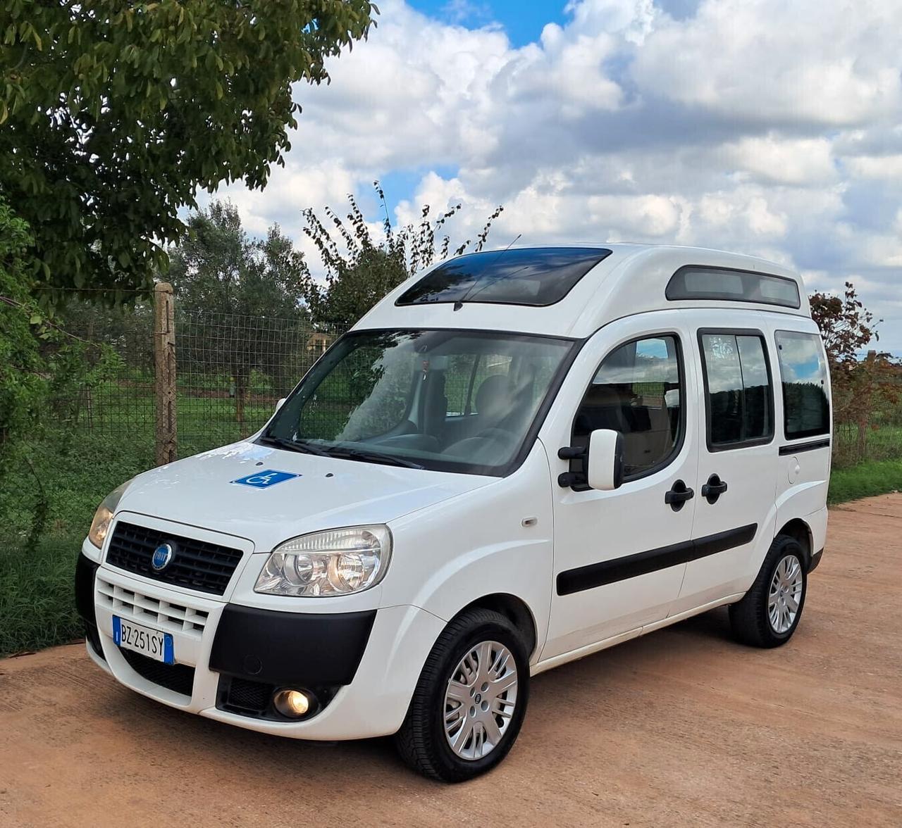 Fiat Doblo 1.9 Mjt TETTO ALTO TRASPORTO DISABILI UNIPRO