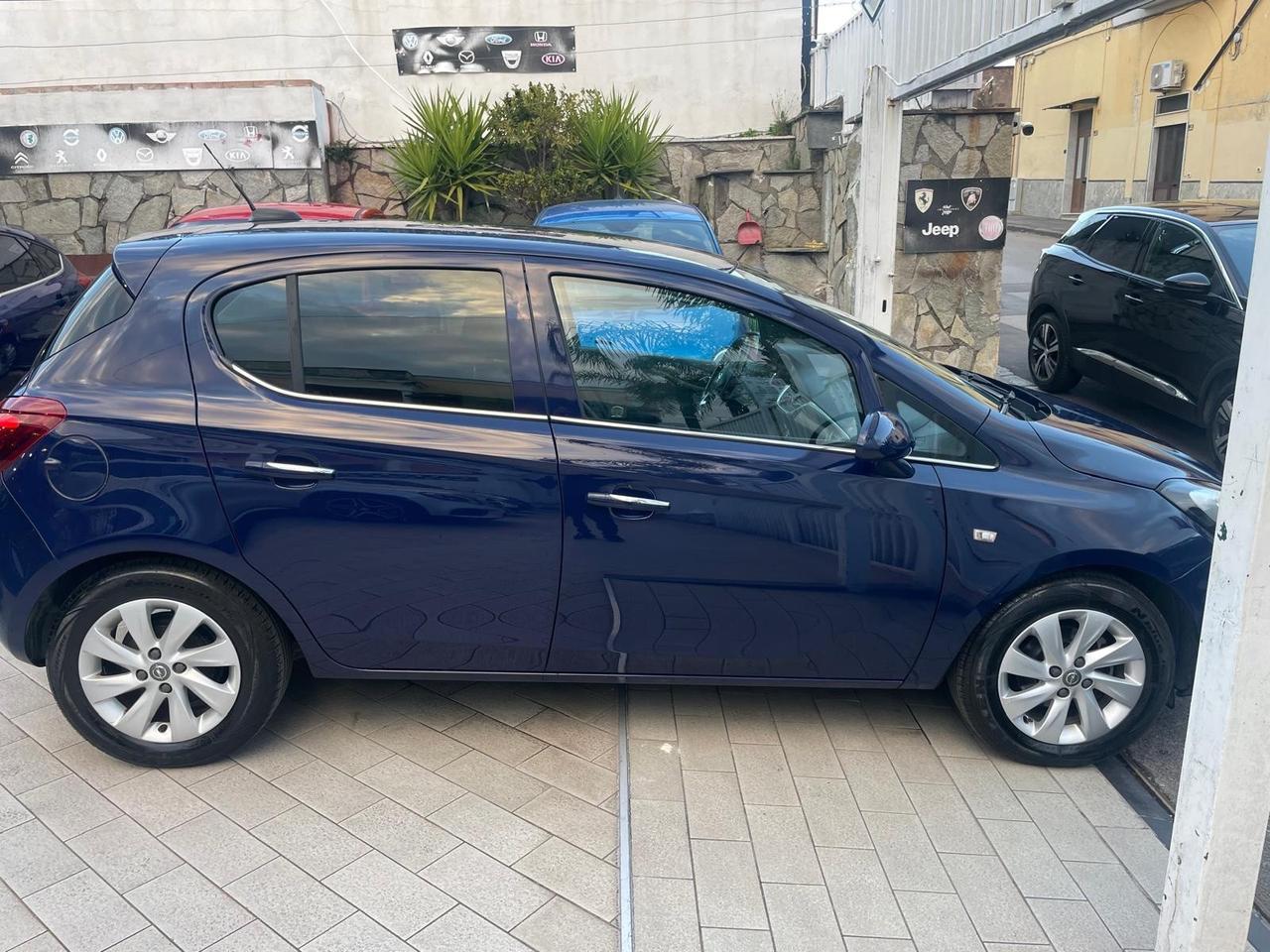 Opel Corsa 1.4 90CV GPL Tech 5 porte Cosmo