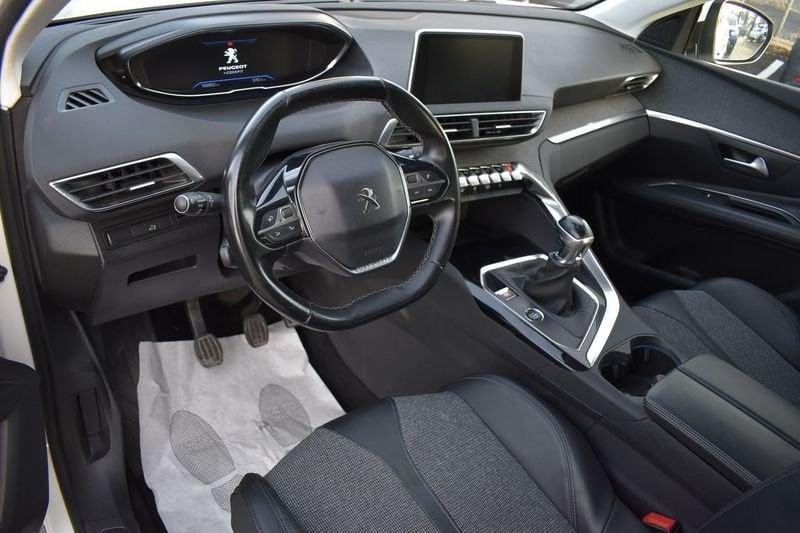 Peugeot 3008 BlueHDI 130 S&S Allure Pack