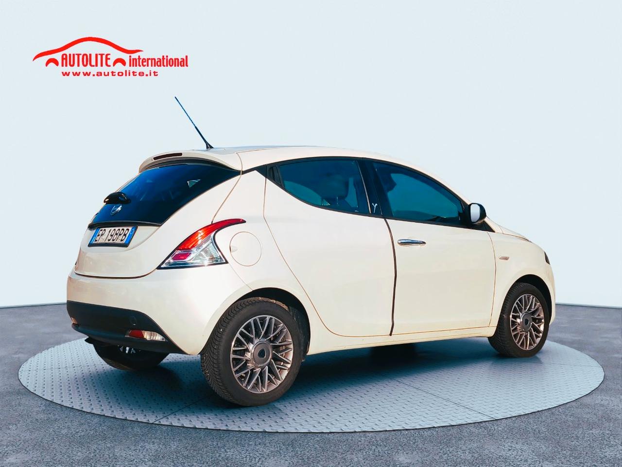 Lancia Ypsilon 5 Porte Ypsilon 1.3 mjt Gold s&s 95cv E5+