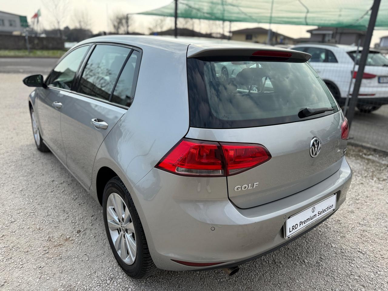 Volkswagen Golf 5p 1.6 tdi Highline BlueMotion dsg