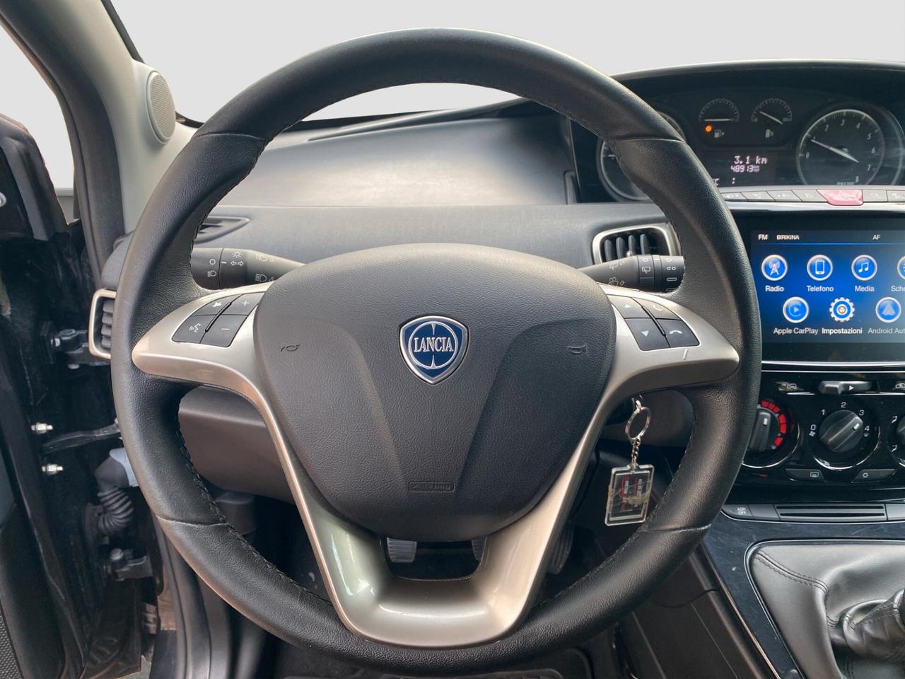 Lancia Ypsilon 1.0 FireFly 5 porte S&S Hybrid Gold