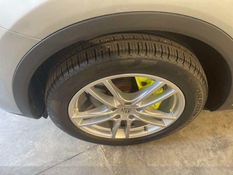 Porsche Cayenne III 2018 Benzina 3.0 e-hybrid tiptronic