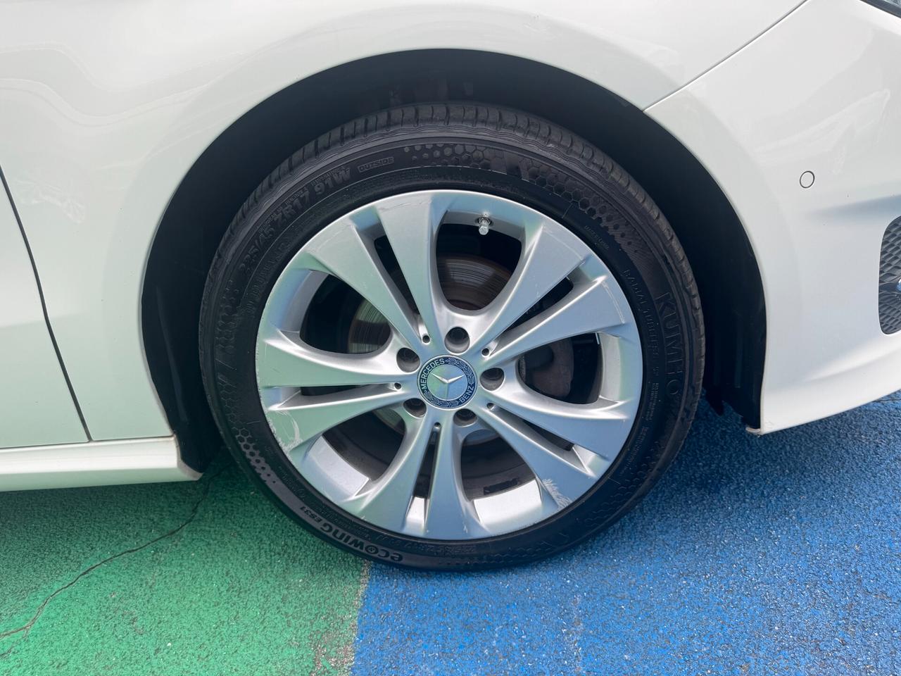 Mercedes-benz A 180 d Premium
